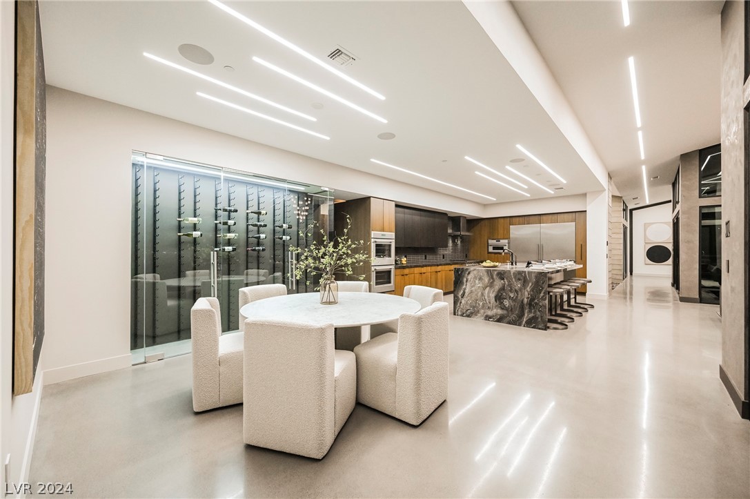 1530 Dragon Crest Avenue