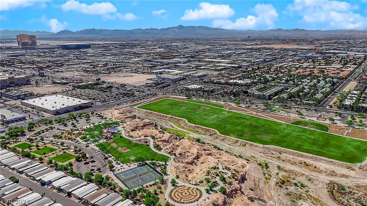 4654 Royal Ridge Way