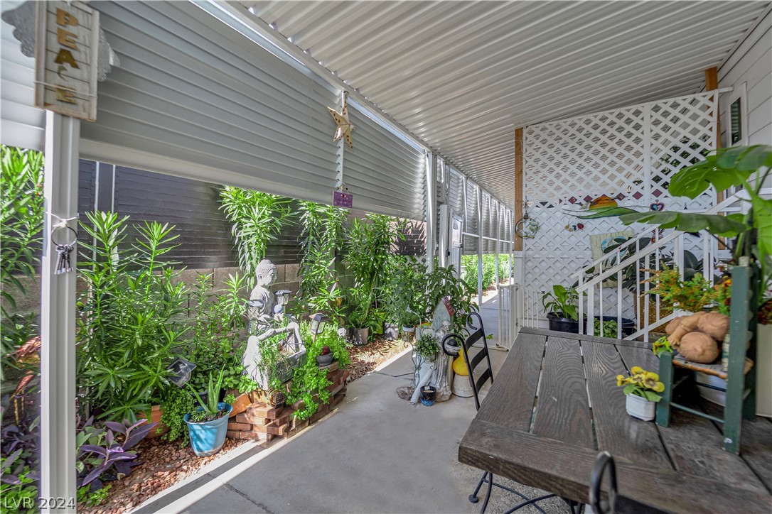 4654 Royal Ridge Way