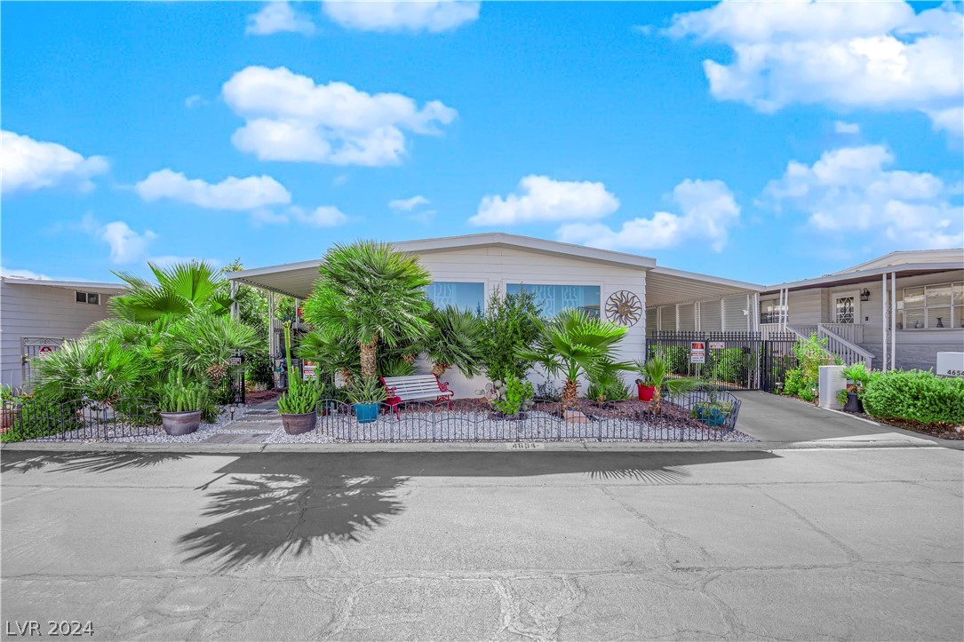 4654 Royal Ridge Way