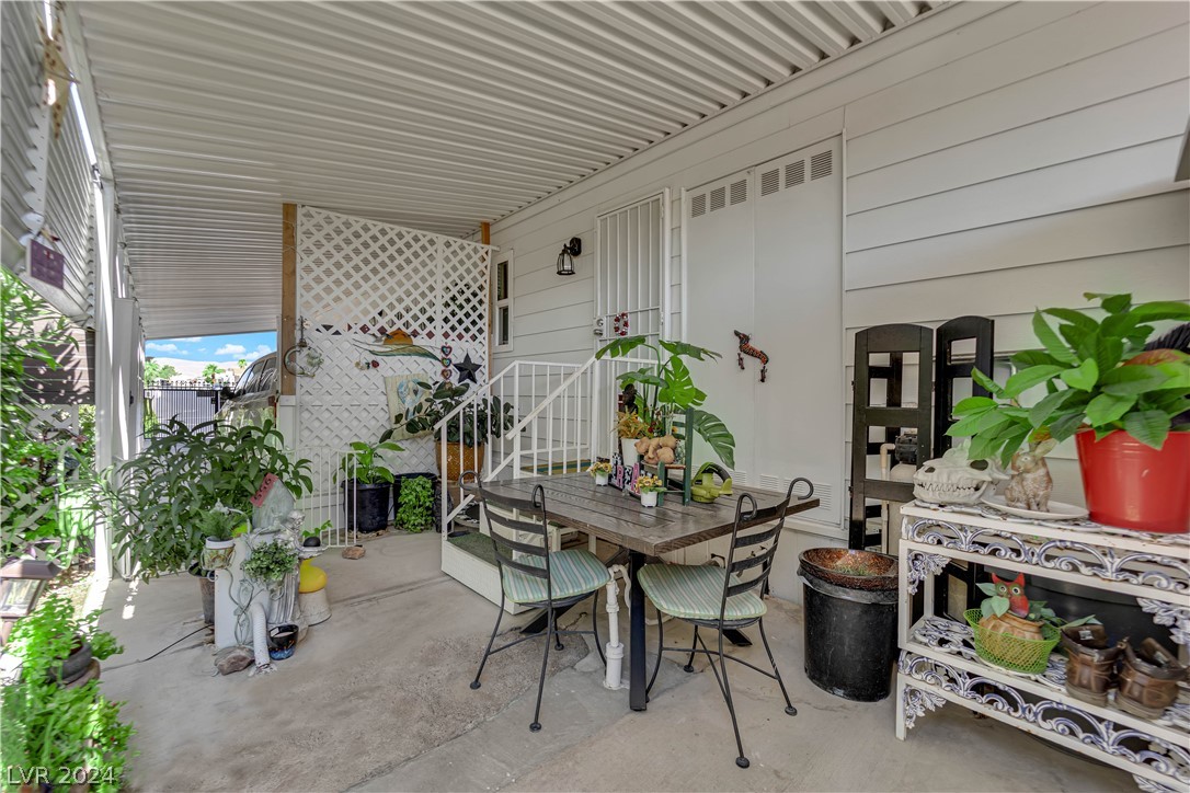 4654 Royal Ridge Way