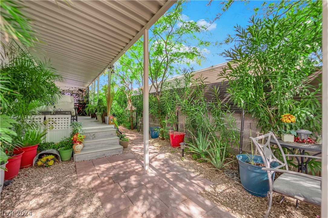 4654 Royal Ridge Way