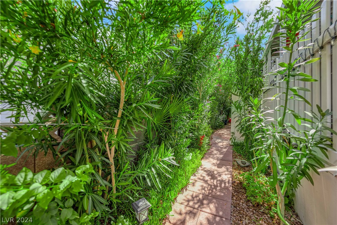 4654 Royal Ridge Way