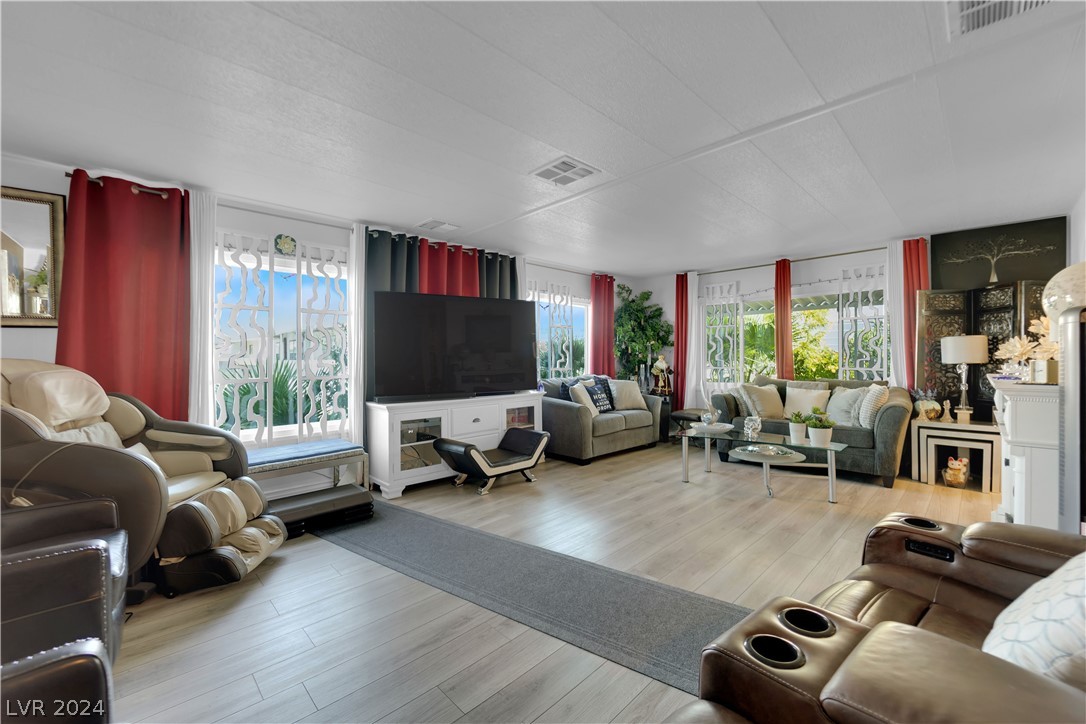 4654 Royal Ridge Way