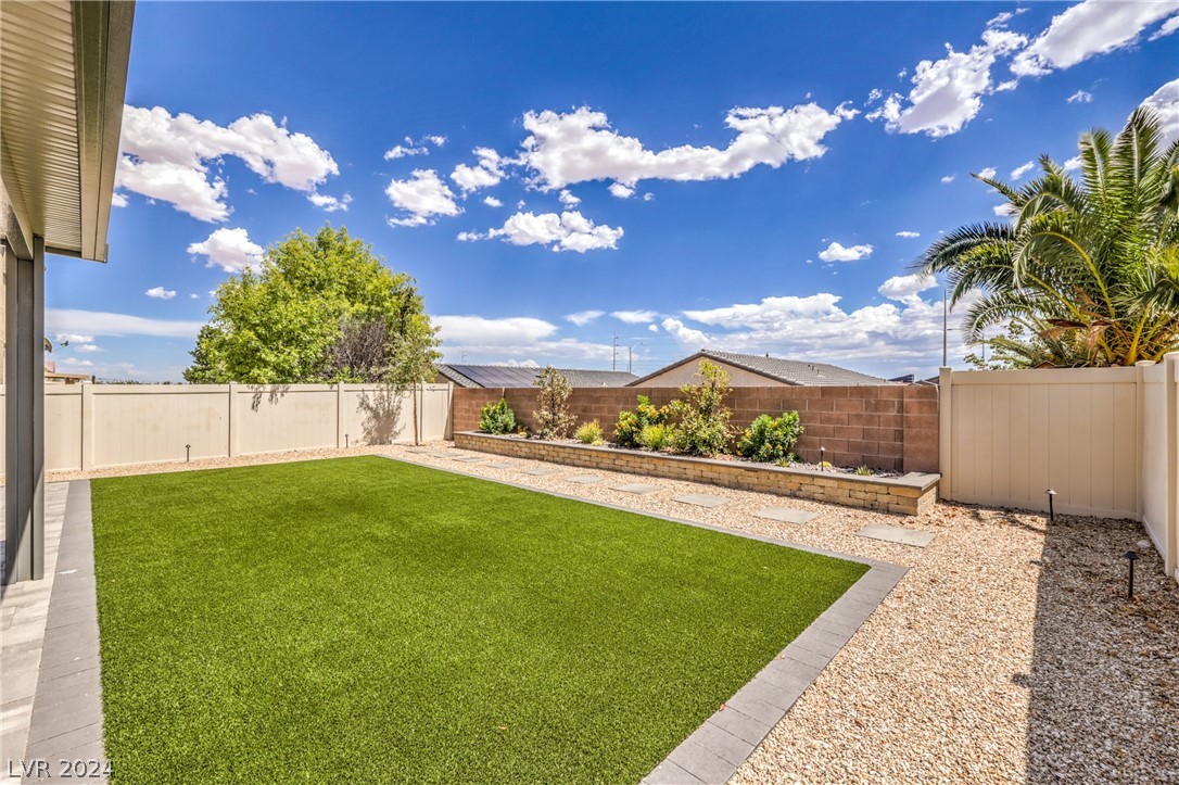 417 Prairie Moon Avenue