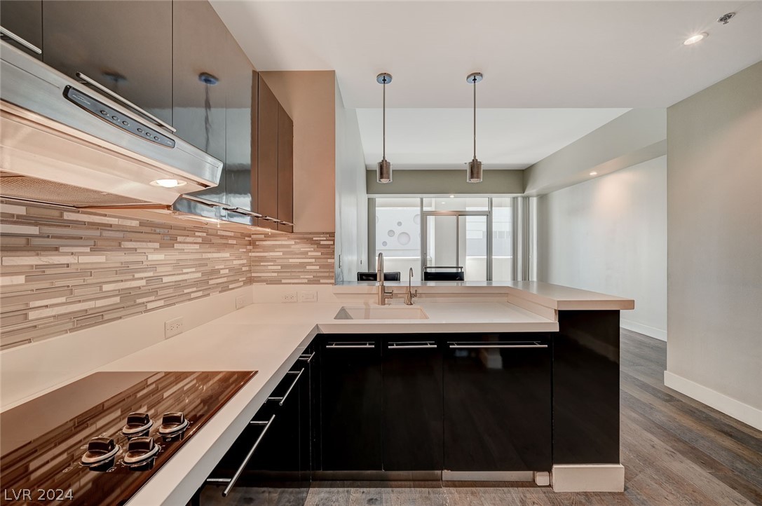 2700 Las Vegas Boulevard 402