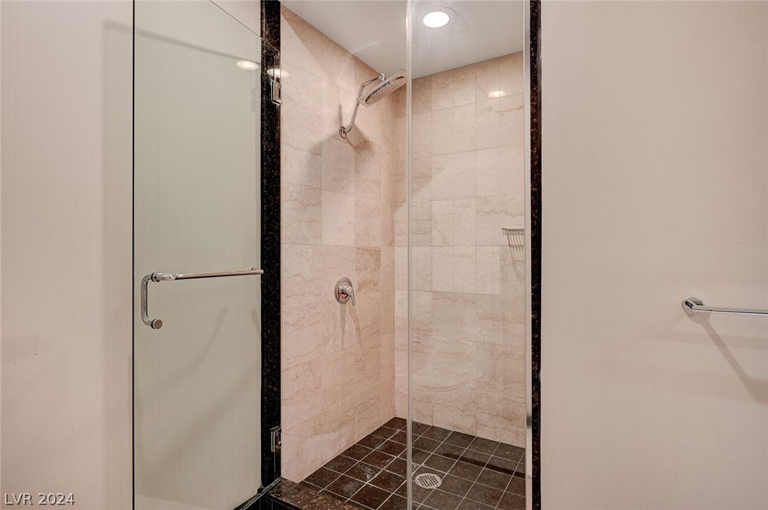 2700 Las Vegas Boulevard 402