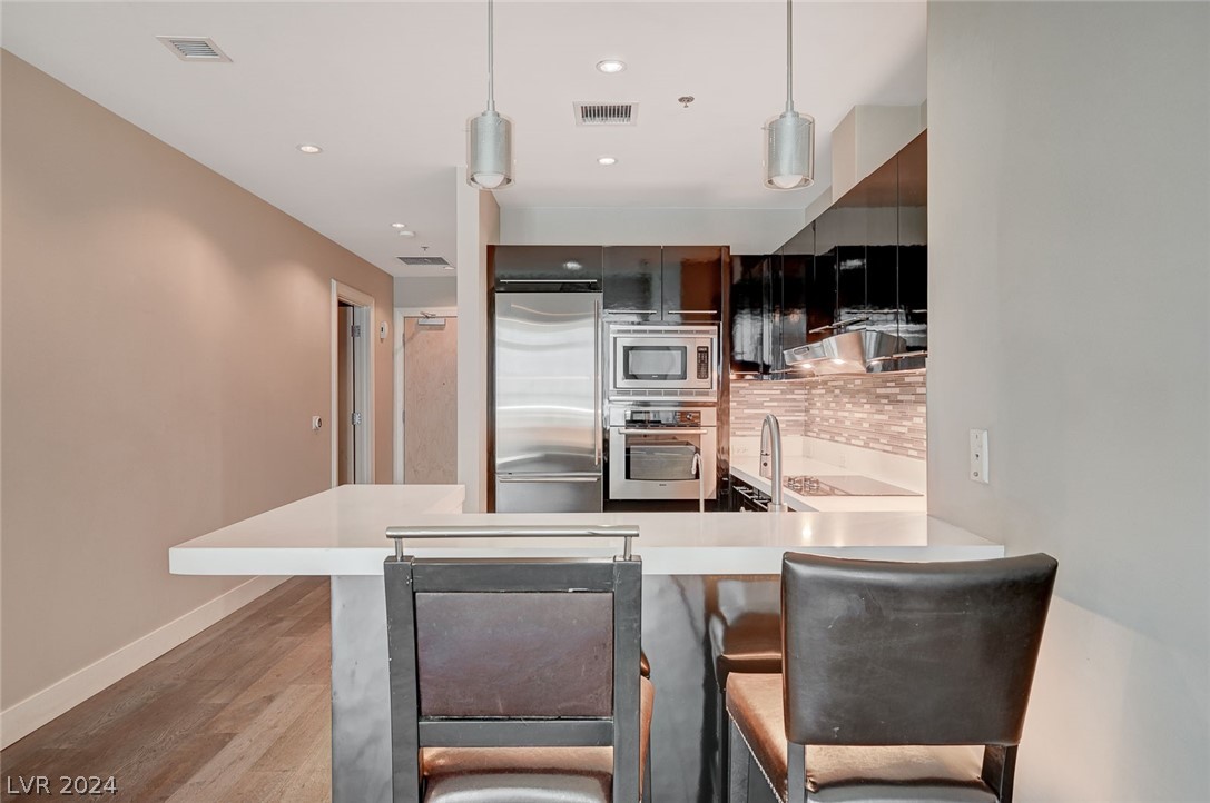 2700 Las Vegas Boulevard 402
