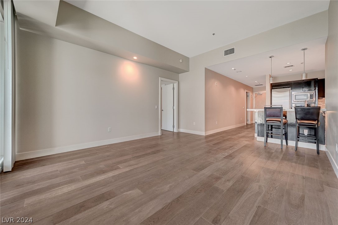 2700 Las Vegas Boulevard 402