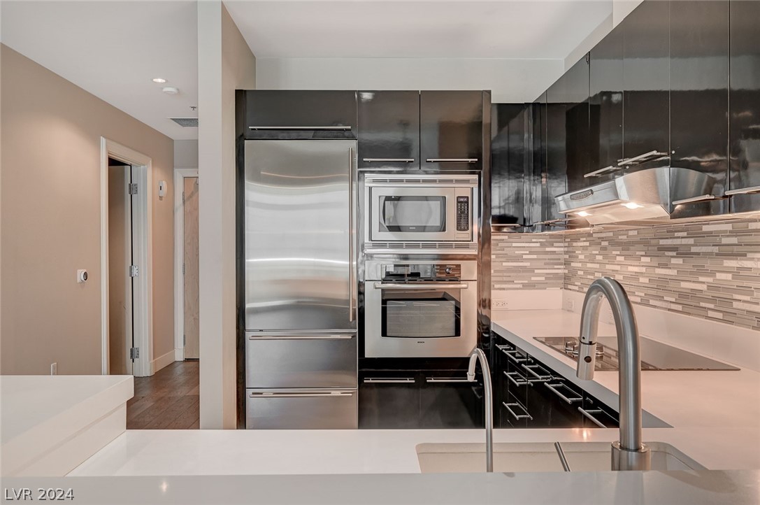 2700 Las Vegas Boulevard 402