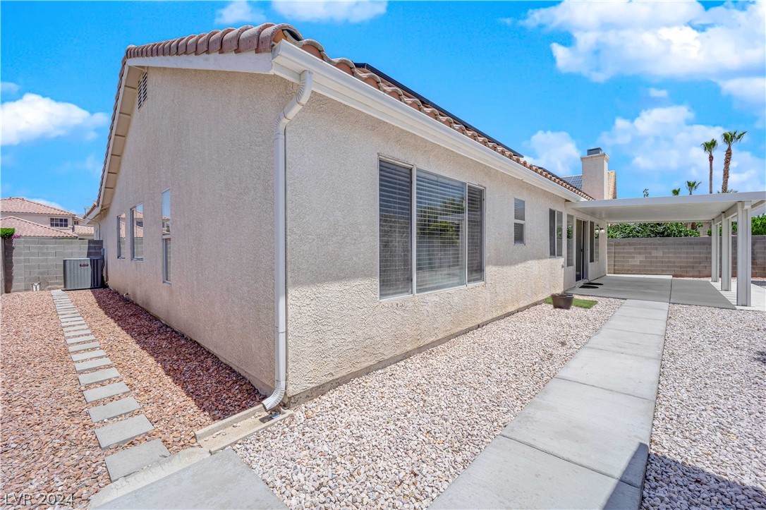 1839 Indian Rock Road