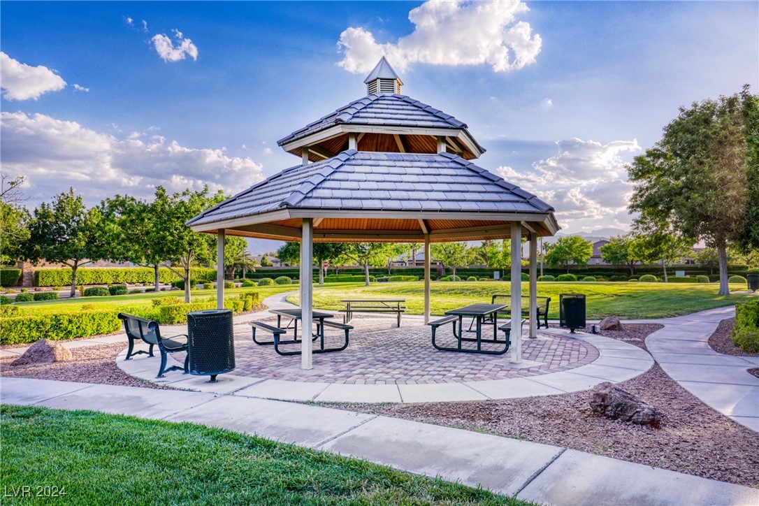 7293 Olsen Farm Street