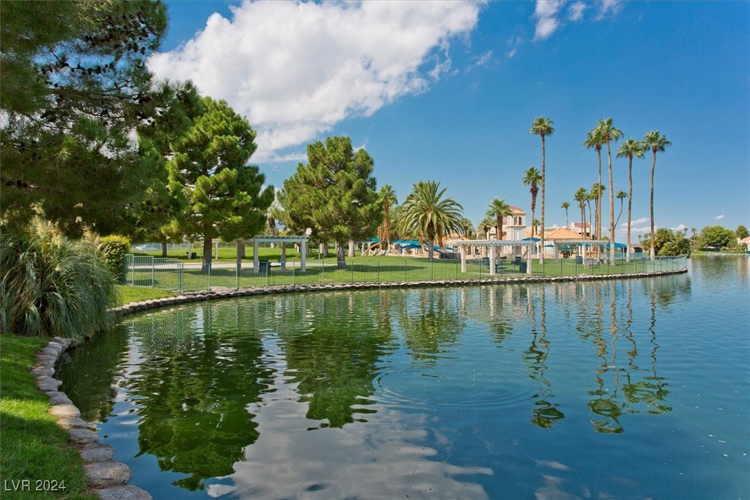2633 Seashore Drive
