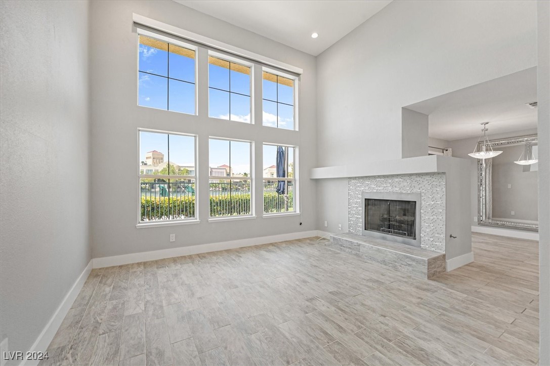 2633 Seashore Drive