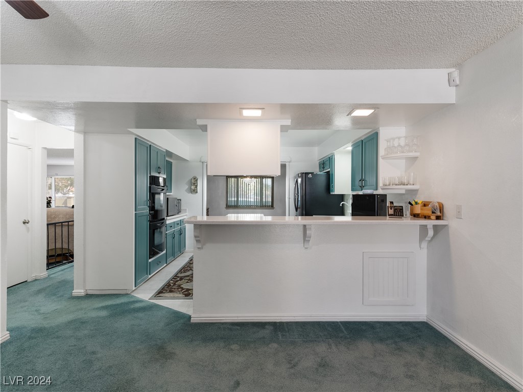 3123 East Rochelle Avenue