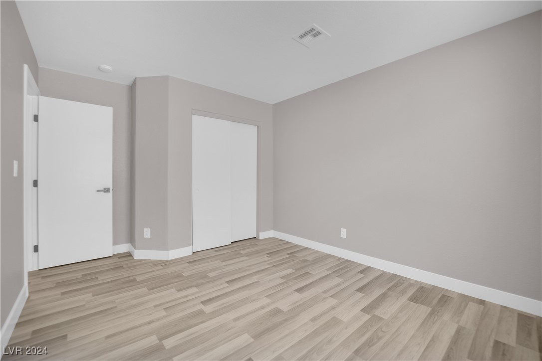 4945 Sapphire Light Street