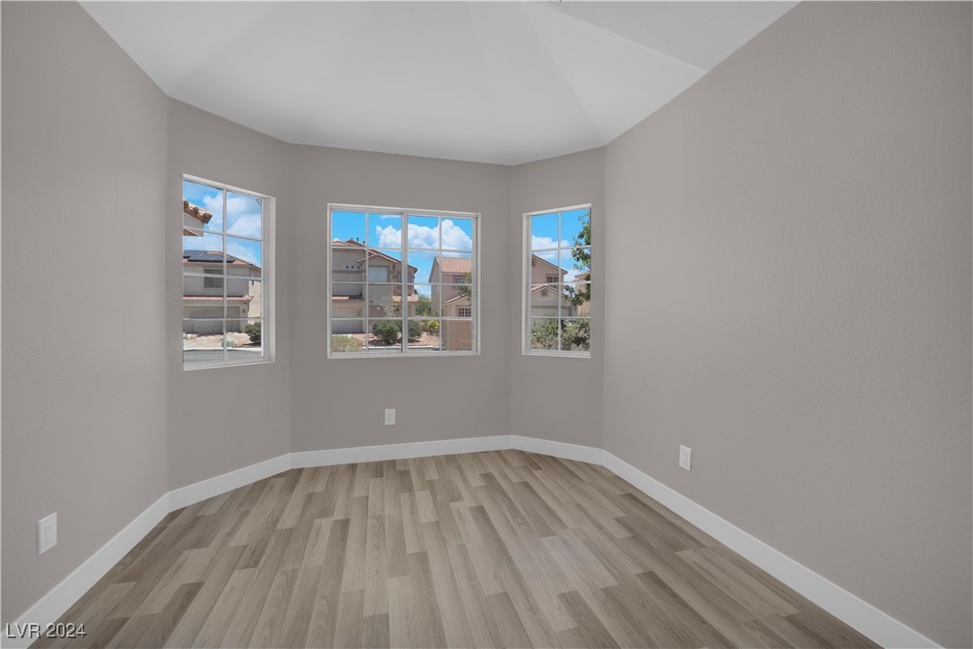 4945 Sapphire Light Street