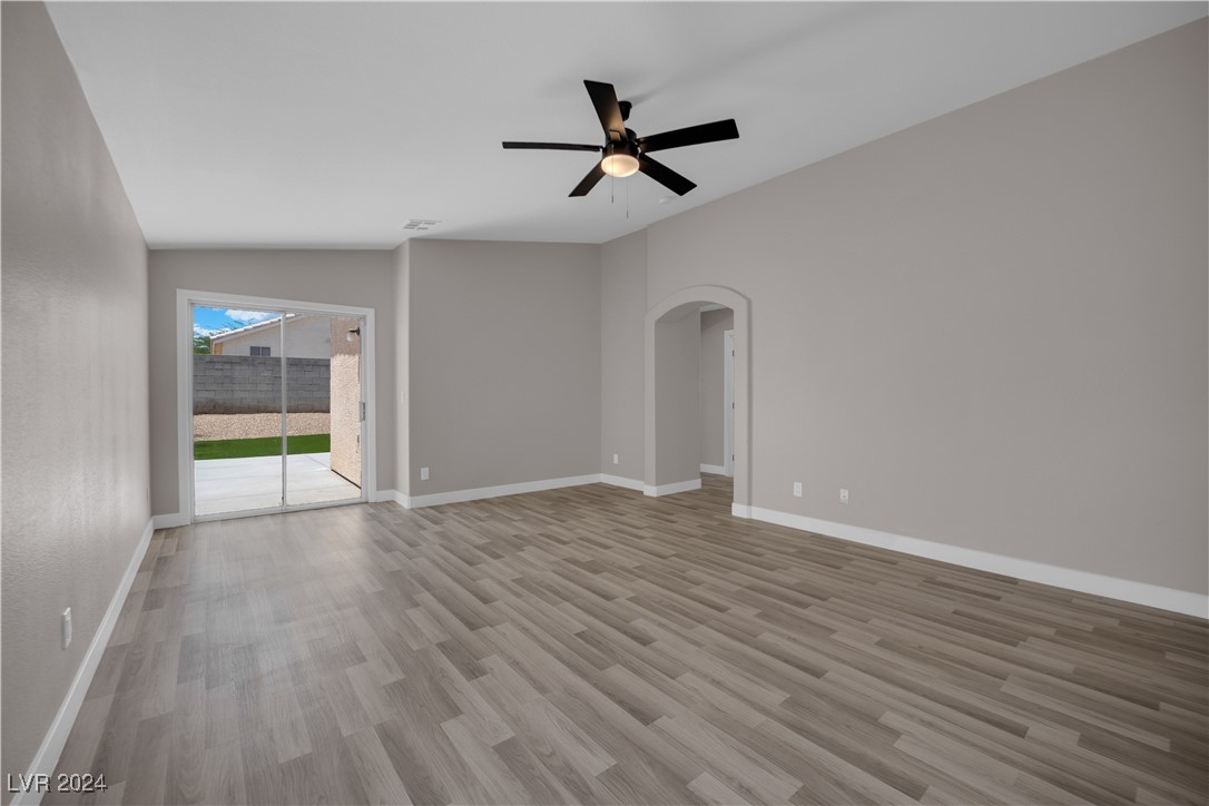 4945 Sapphire Light Street