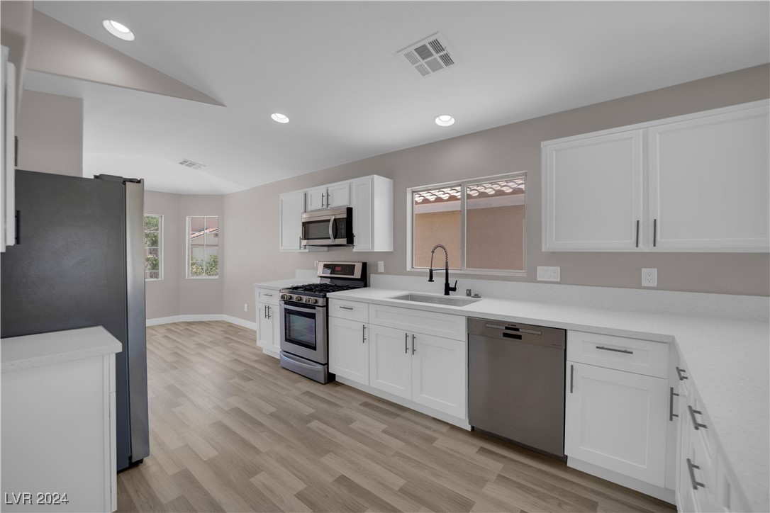 4945 Sapphire Light Street