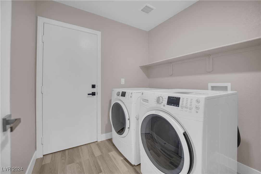 4945 Sapphire Light Street