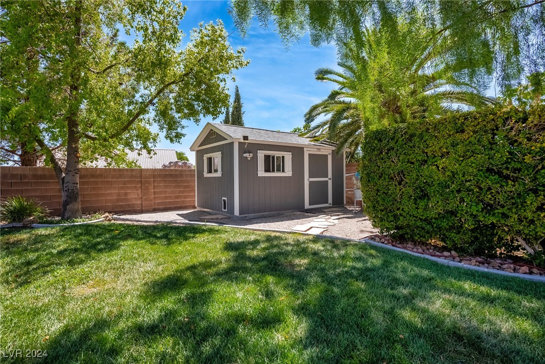 5617 Summer Splash Court