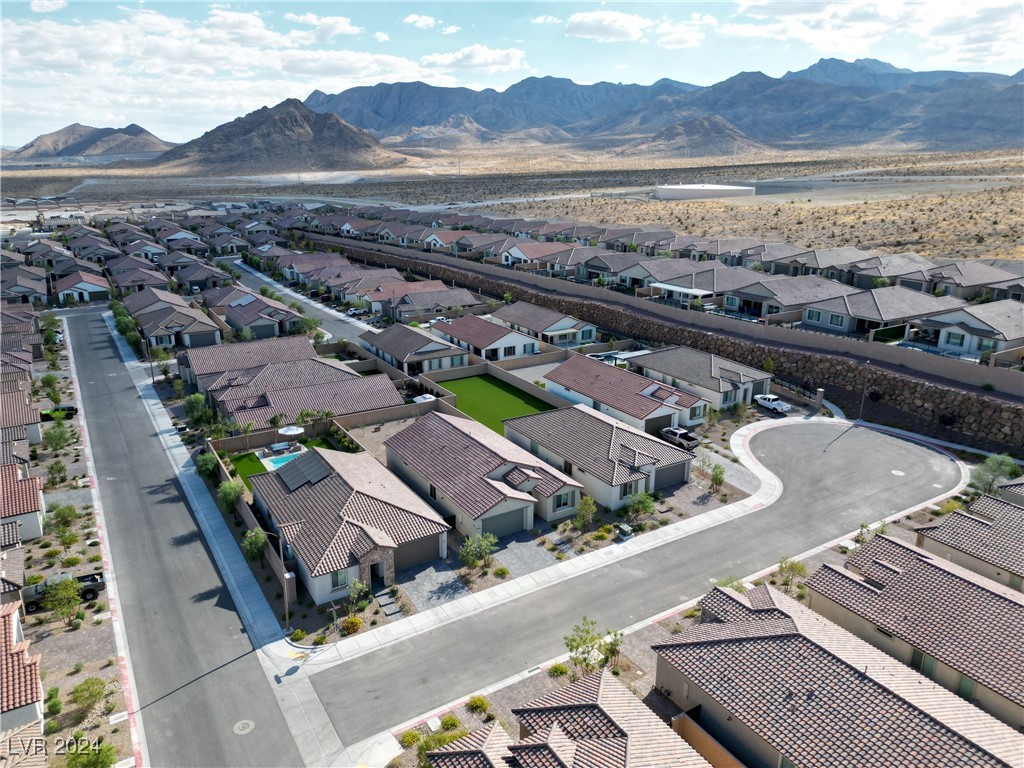 10935 Valdina Pines Court