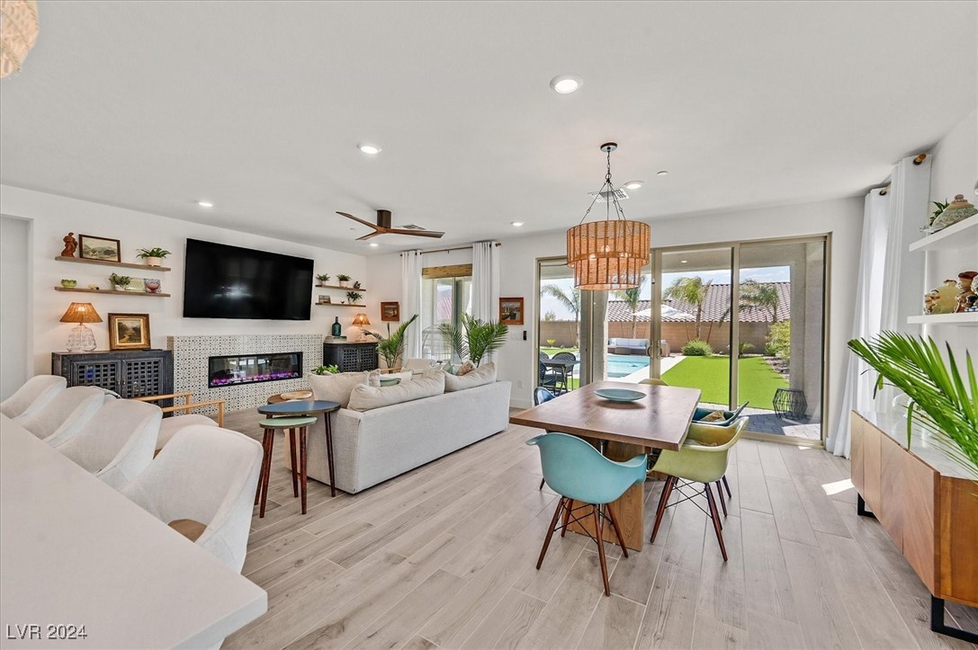 10935 Valdina Pines Court