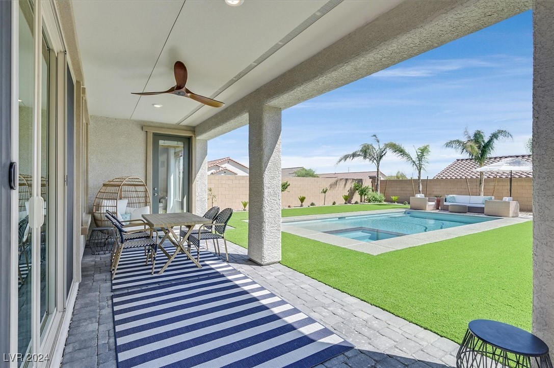 10935 Valdina Pines Court