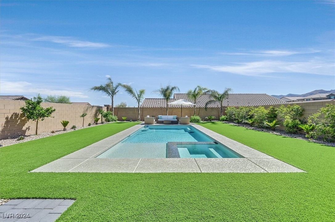 10935 Valdina Pines Court