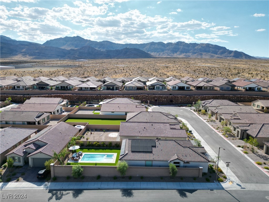 10935 Valdina Pines Court