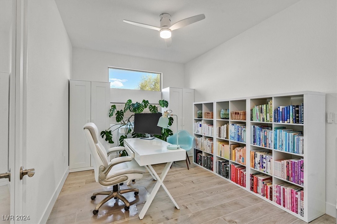 10935 Valdina Pines Court