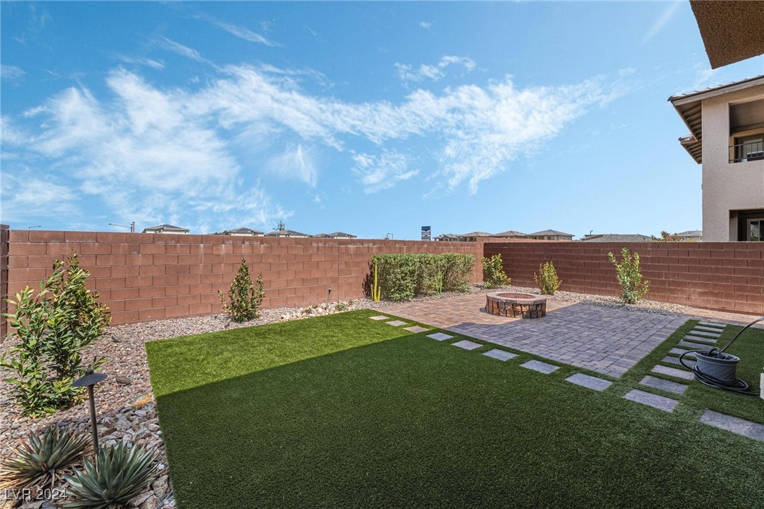 9784 Pyrite Mystery Avenue