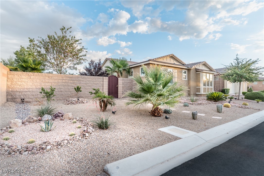 8531 Warbonnet Way