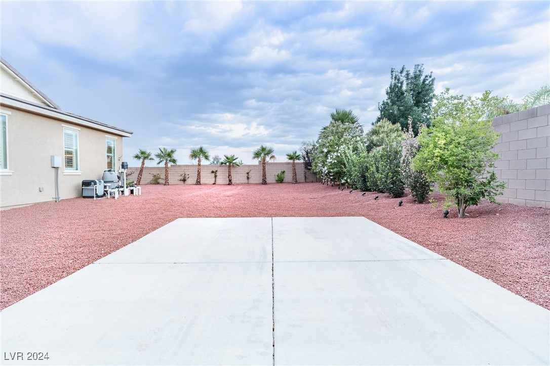 8531 Warbonnet Way