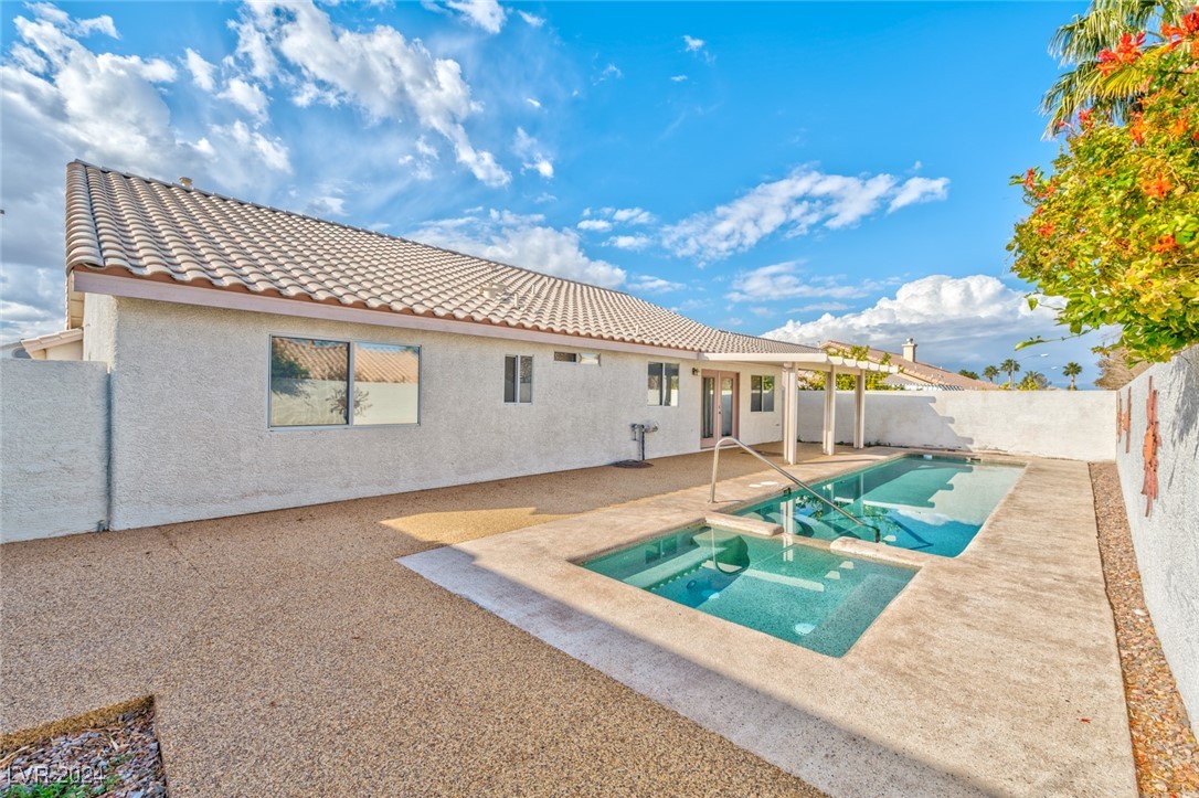 242 Prairie Sky Court