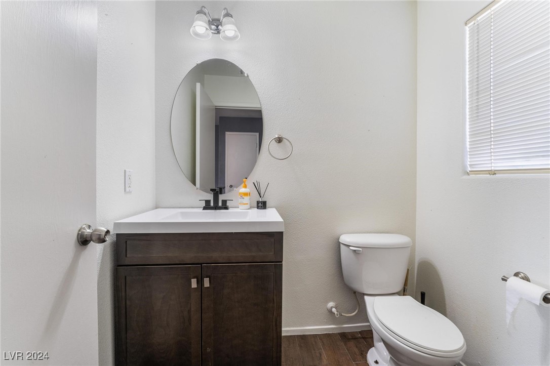 5989 Nectarine Grove Court