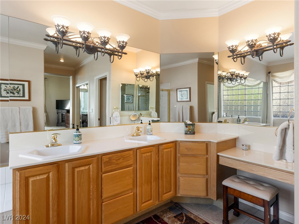 2001 Spring Rose Street