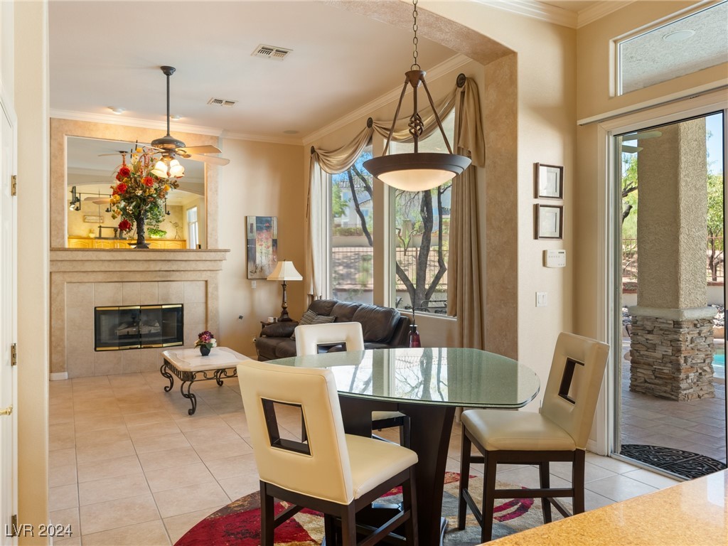 2001 Spring Rose Street