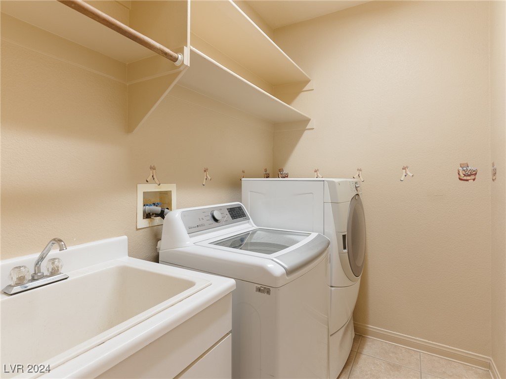 2001 Spring Rose Street