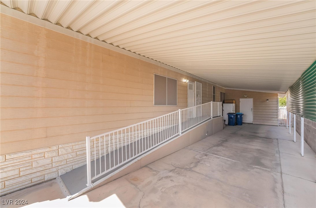 5092 Ridge Drive