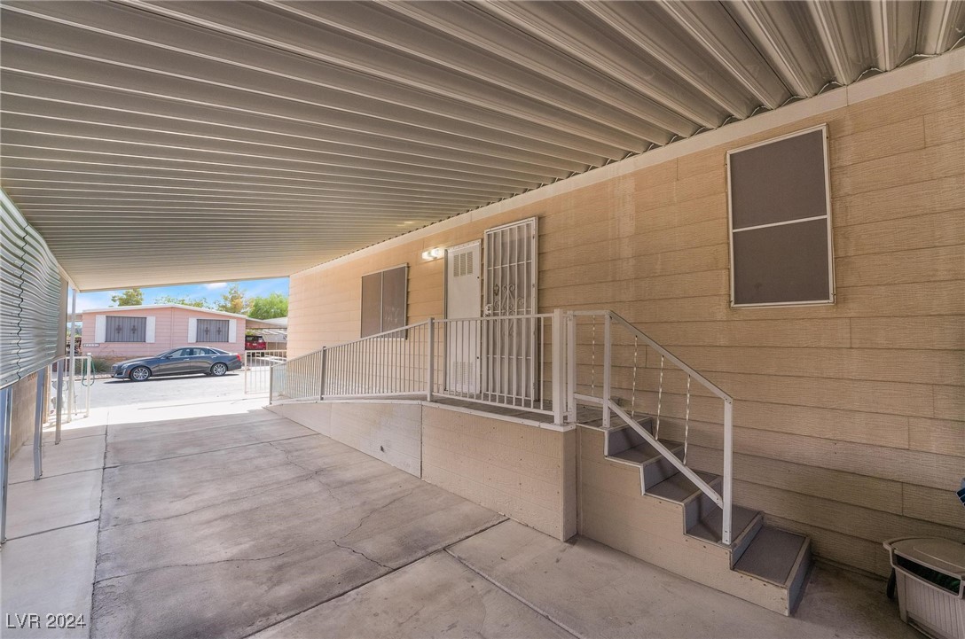 5092 Ridge Drive