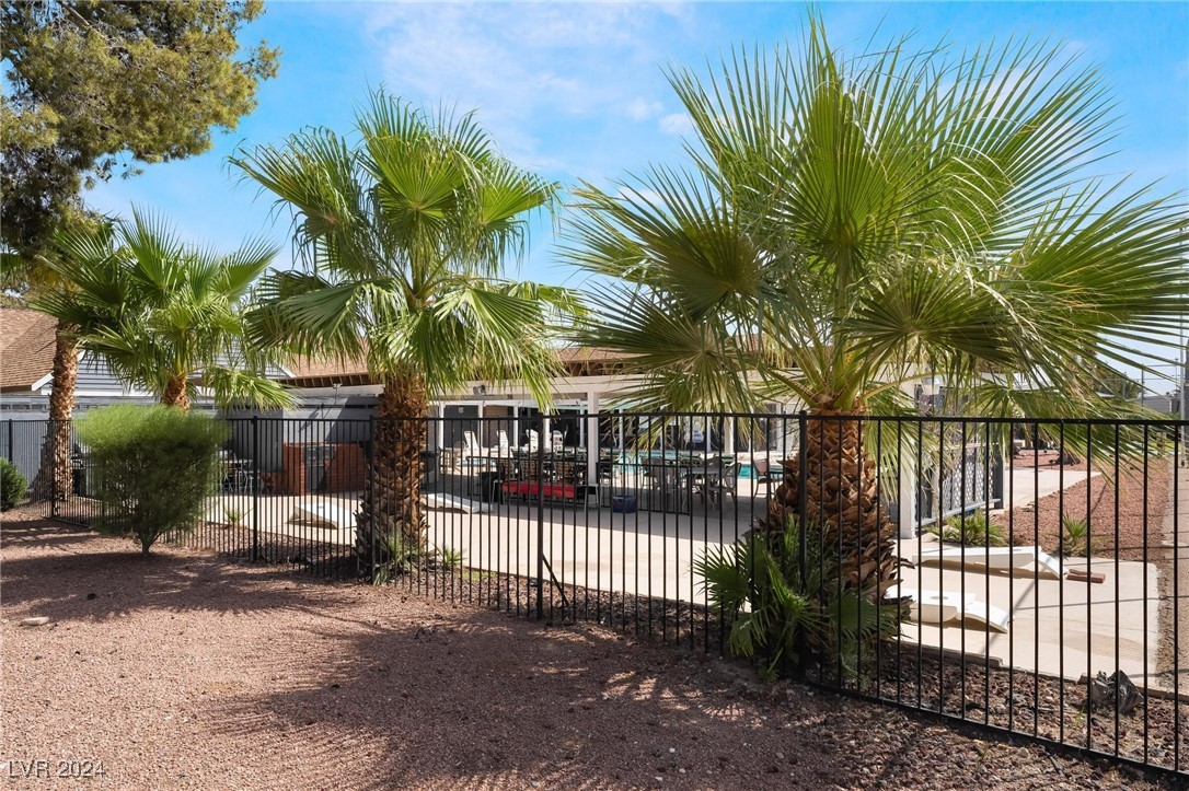 5092 Ridge Drive