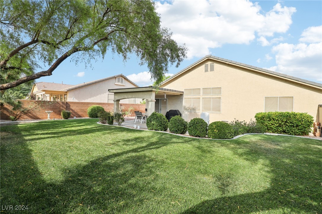 7529 Evening Falls Drive