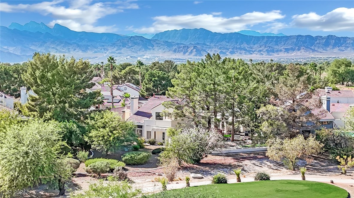 5281 Crooked Valley Drive