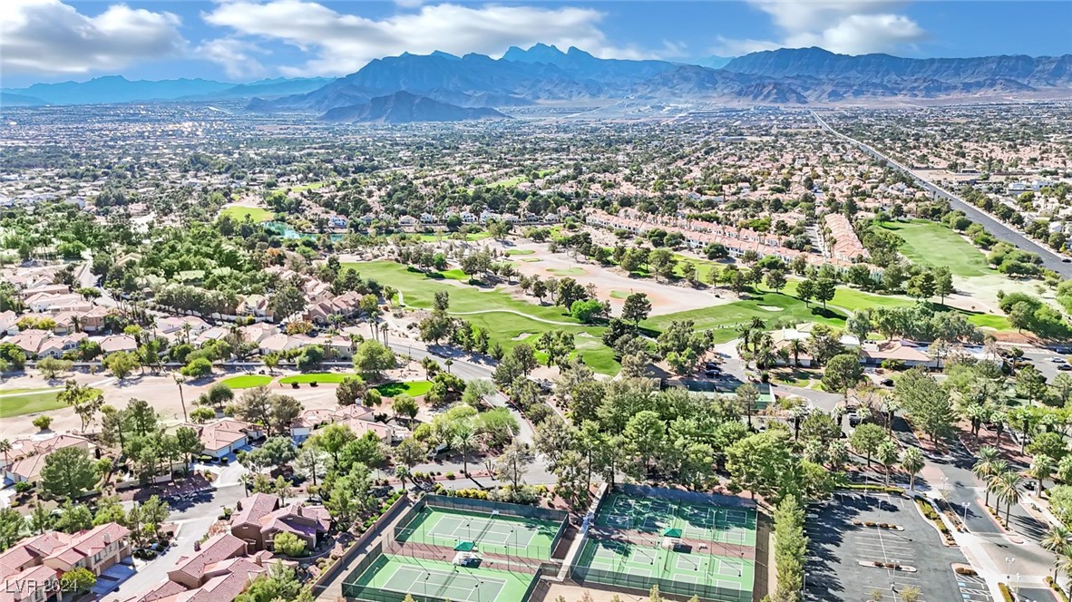 5281 Crooked Valley Drive