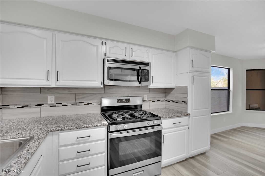 5281 Crooked Valley Drive