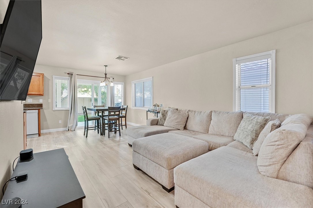 1011 Sandy Shale Street