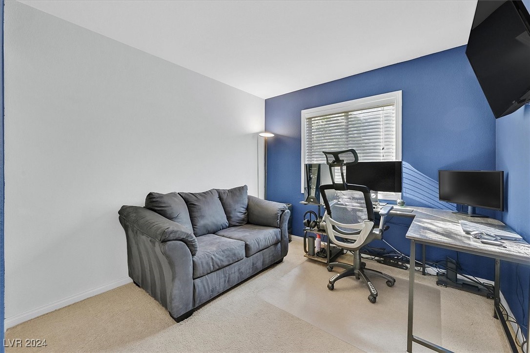 1011 Sandy Shale Street