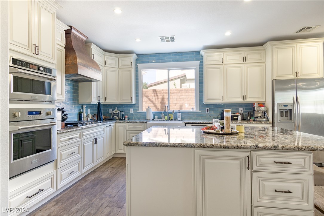 11086 Crystal Crest Court