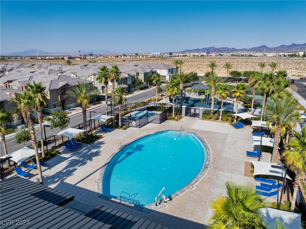 12328 Golden Wreath Road 4